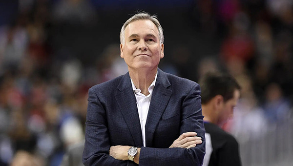 2004-05赛季NBA最佳教练迈克-德安东尼:快节奏进攻战术的奠基者