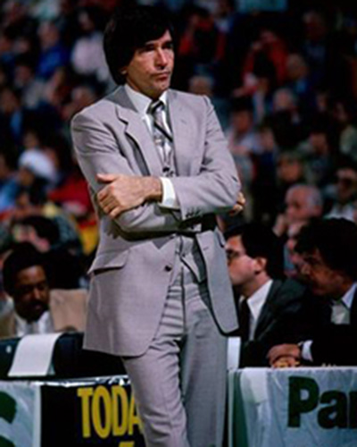 1981-82赛季的最佳教练:杰纳-苏与华盛顿子弹队