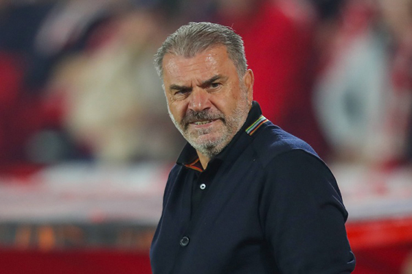 “连厕所都不敢叫!”麦克格文曝与澳波邻座全程屏息