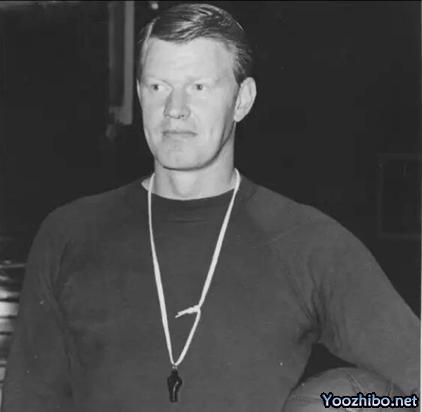 NBA最佳教练:约翰尼-科尔的1966-67赛季成就