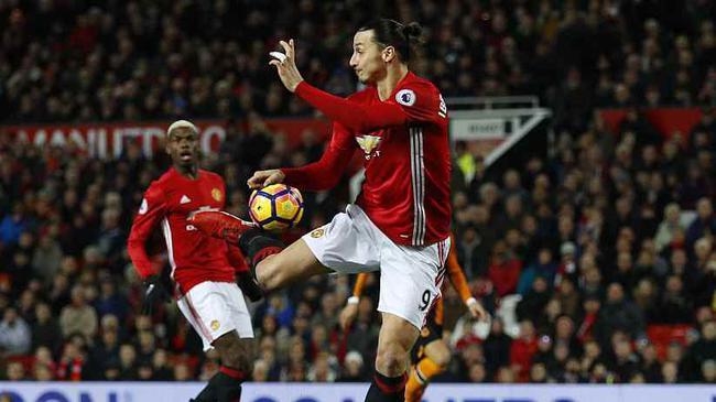 目前的伊布效力于<a href=/zuqiugengduo/acmilan/ target=_blank class=infotextkey>AC米兰</a>,仍然是队内顶级前锋